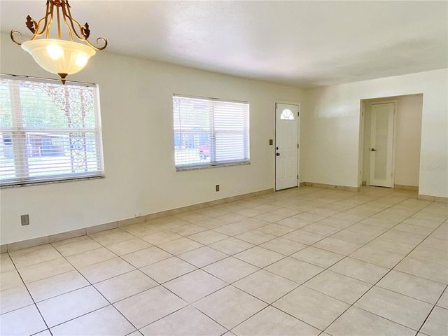 7306 KINGSBURY CIRCLE, Tampa, FL 33610
