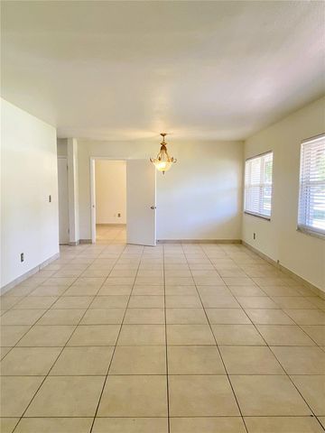 7306 KINGSBURY CIRCLE, Tampa, FL 33610