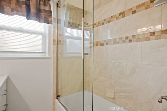 1527 N Avon, Burbank, CA 91505