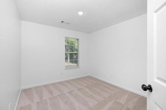 265 OAKSEDGE DR, Oakland, TN 38060
