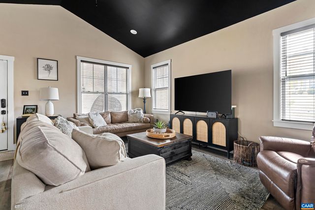 138 FOREST RIDGE LN, Scottsville, VA 24590