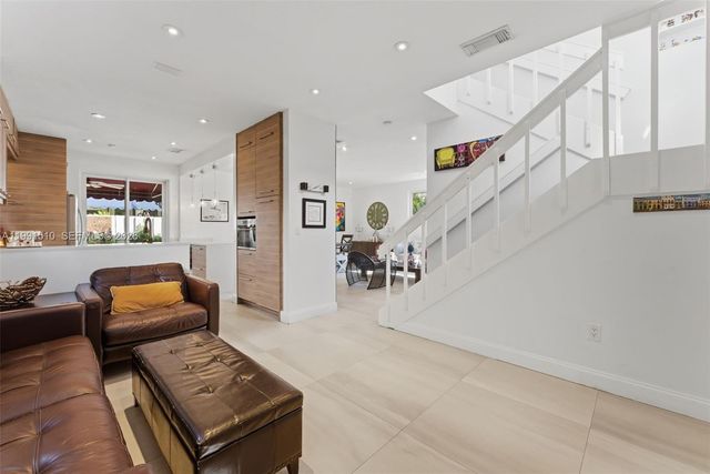 8657 NW 2nd Street, Miami, FL 33126