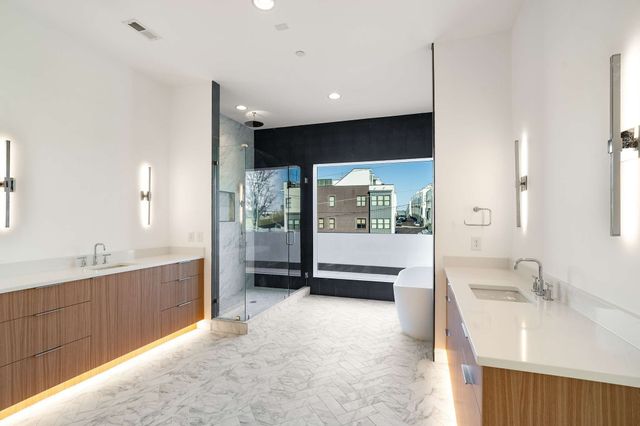 1017 12th Ave, S, Nashville, TN 37203