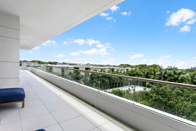 200 Arkona Court 402, West Palm Beach, FL 33401