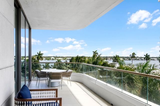 200 Arkona Court 402, West Palm Beach, FL 33401
