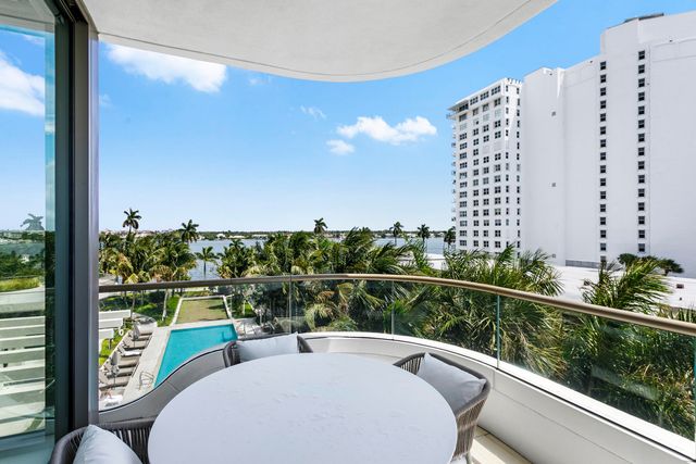 200 Arkona Court 402, West Palm Beach, FL 33401