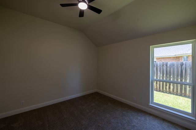 612 Aqua Vista Drive, Granbury, TX 76049