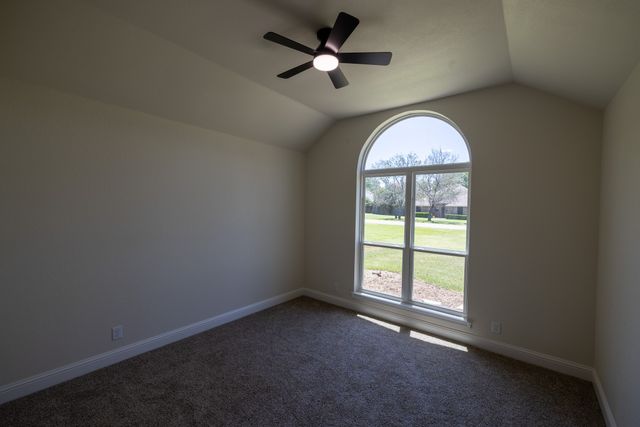 612 Aqua Vista Drive, Granbury, TX 76049
