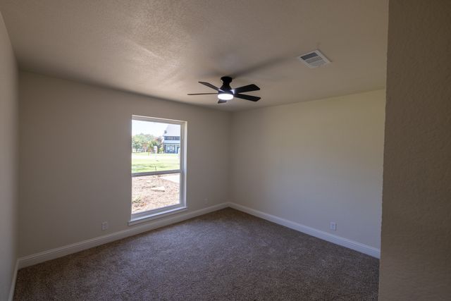 612 Aqua Vista Drive, Granbury, TX 76049
