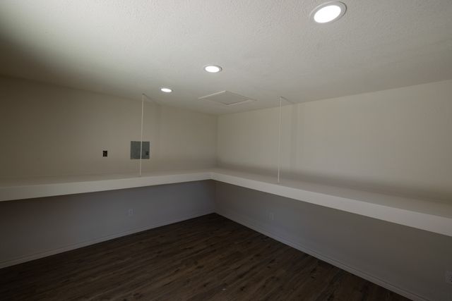 612 Aqua Vista Drive, Granbury, TX 76049