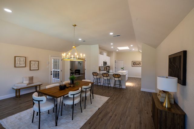 612 Aqua Vista Drive, Granbury, TX 76049