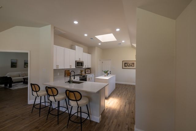 612 Aqua Vista Drive, Granbury, TX 76049