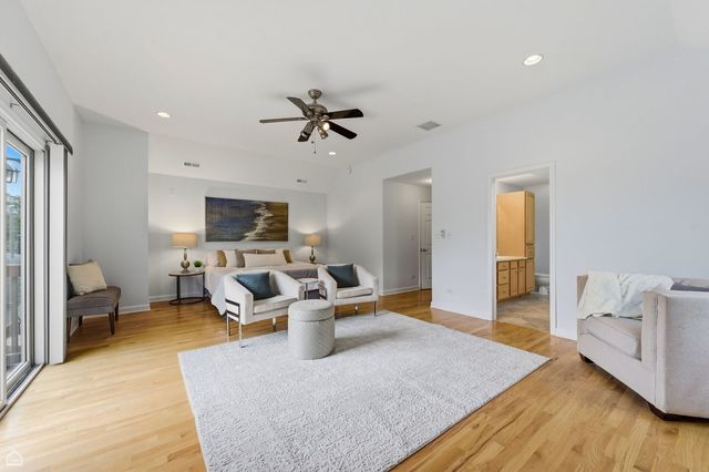 5150 W WINNEMAC Avenue, Chicago, IL 60630