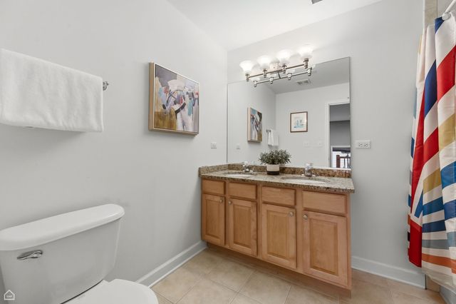 5150 W WINNEMAC Avenue, Chicago, IL 60630
