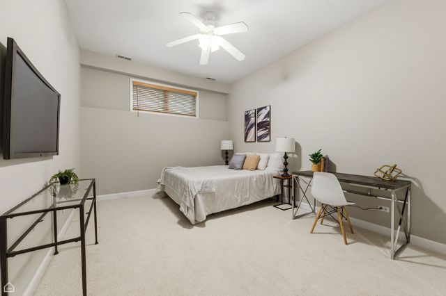5150 W WINNEMAC Avenue, Chicago, IL 60630