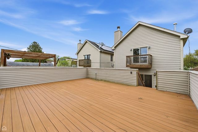 5150 W WINNEMAC Avenue, Chicago, IL 60630
