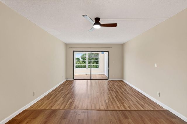 9440 SW 8TH Street 401, Boca Raton, FL 33428