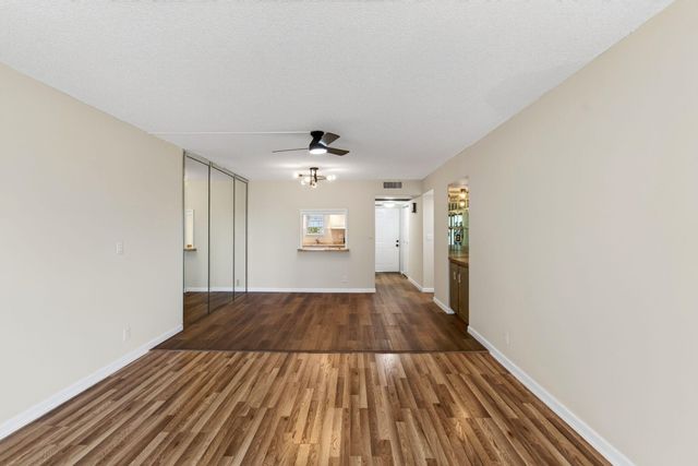9440 SW 8TH Street 401, Boca Raton, FL 33428