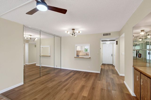 9440 SW 8TH Street 401, Boca Raton, FL 33428