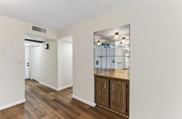 9440 SW 8TH Street 401, Boca Raton, FL 33428