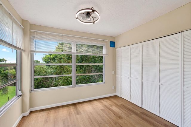 9440 SW 8TH Street 401, Boca Raton, FL 33428