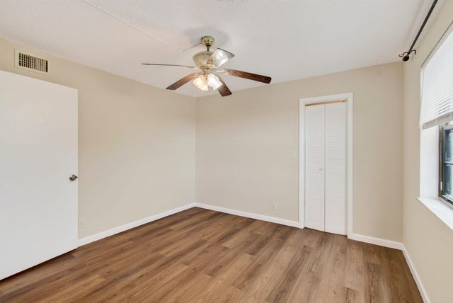 9440 SW 8TH Street 401, Boca Raton, FL 33428