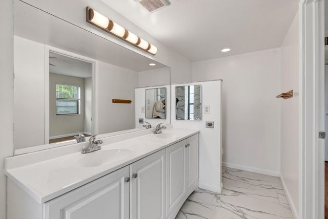 9440 SW 8TH Street 401, Boca Raton, FL 33428