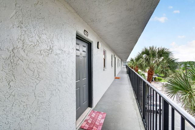 9440 SW 8TH Street 401, Boca Raton, FL 33428