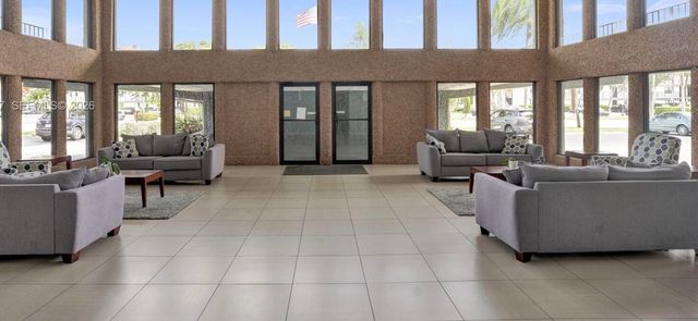 9440 SW 8TH Street 401, Boca Raton, FL 33428