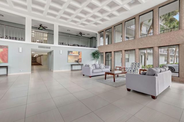 9440 SW 8TH Street 401, Boca Raton, FL 33428