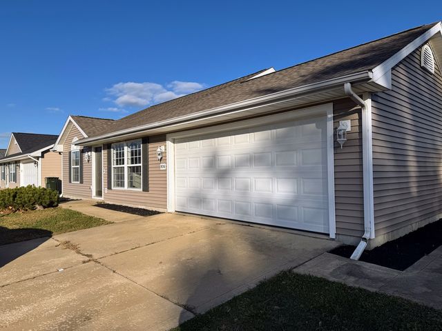 806 S Sunny Lane, Urbana, IL 61802