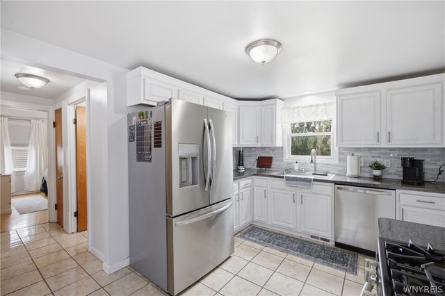 6531 Michael Road, Orchard Park, NY 14127