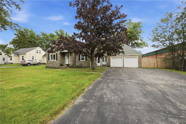 6531 Michael Road, Orchard Park, NY 14127