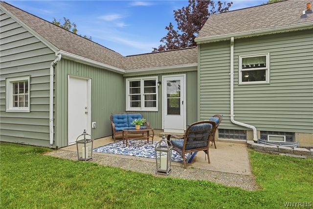 6531 Michael Road, Orchard Park, NY 14127
