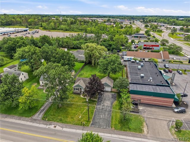 6531 Michael Road, Orchard Park, NY 14127