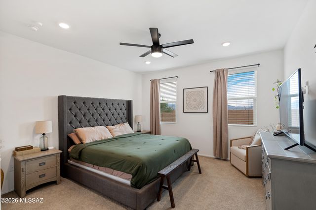 4951 E Wash Overlook Drive, Tucson, AZ 85706