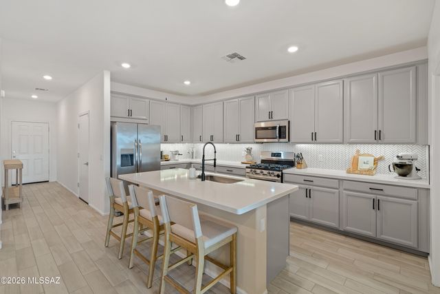 4951 E Wash Overlook Drive, Tucson, AZ 85706
