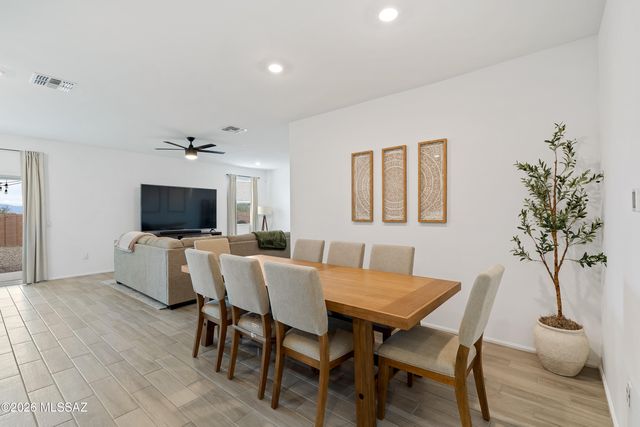 4951 E Wash Overlook Drive, Tucson, AZ 85706