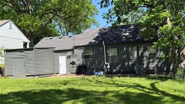 3203 NE 56 Th Street, Kansas City, MO 64119