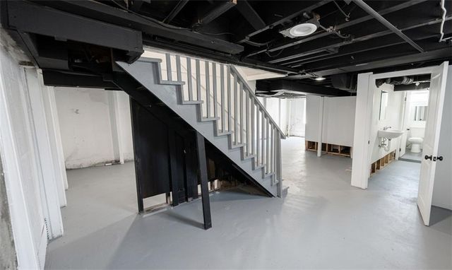 3203 NE 56 Th Street, Kansas City, MO 64119