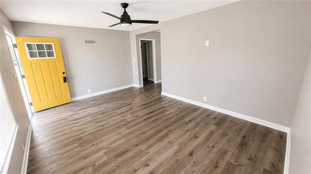 3203 NE 56 Th Street, Kansas City, MO 64119