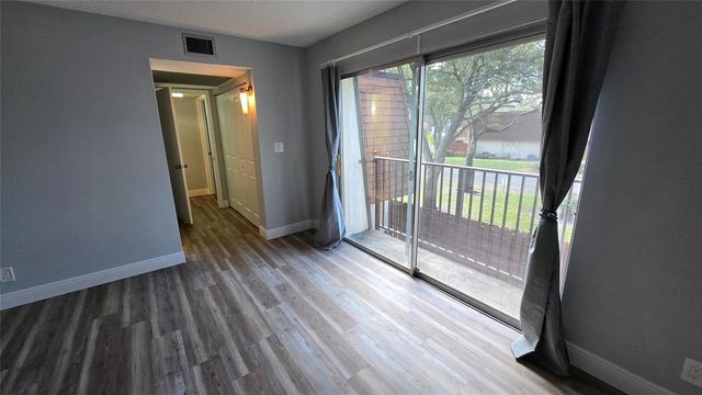 8900 SW 20th Place A, Davie, FL 33324
