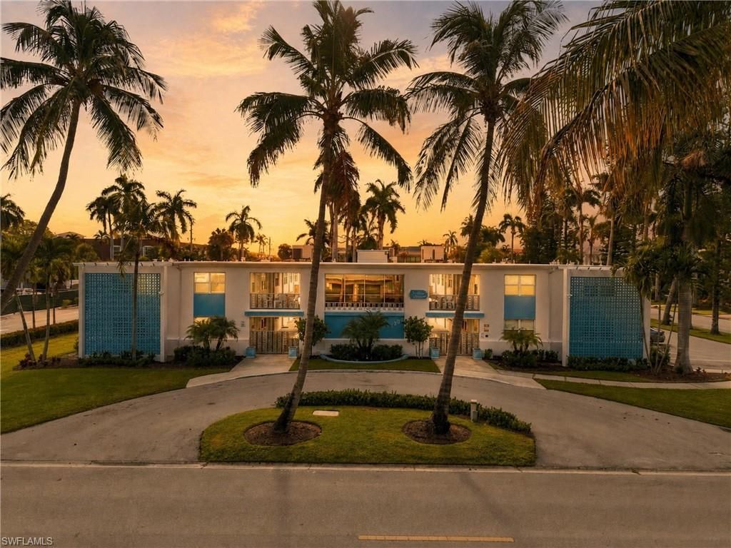1295 Gulf Shore BLVD S 134, NAPLES, FL 34102 — exterior