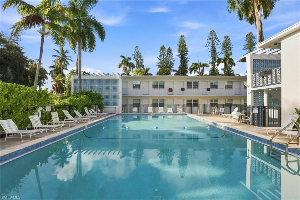 1295 Gulf Shore BLVD S 134, NAPLES, FL 34102 — photo 5