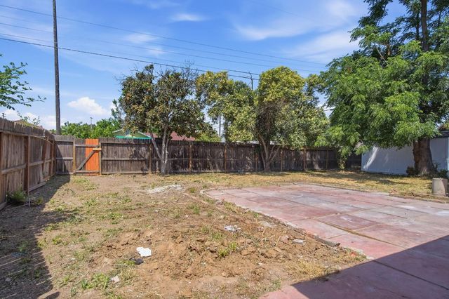 1451 Kent Way, Modesto, CA 95355