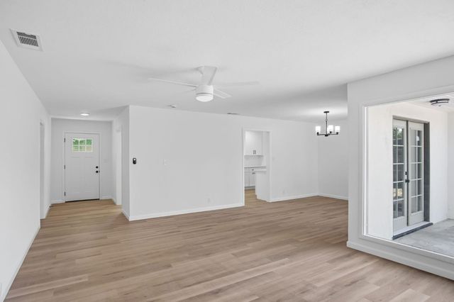 1451 Kent Way, Modesto, CA 95355