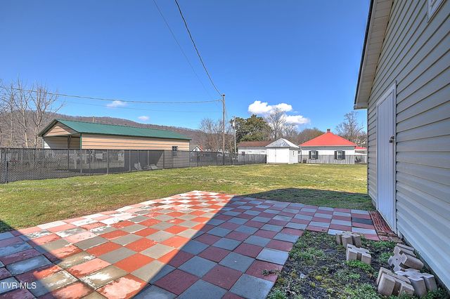 429 Love Street, Erwin, TN 37650
