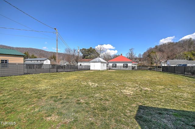 429 Love Street, Erwin, TN 37650