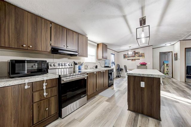 2530 County Street 2976, Blanchard, OK 73010