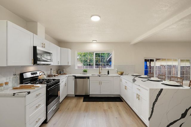 1417 Concord Ave, Modesto, CA 95350